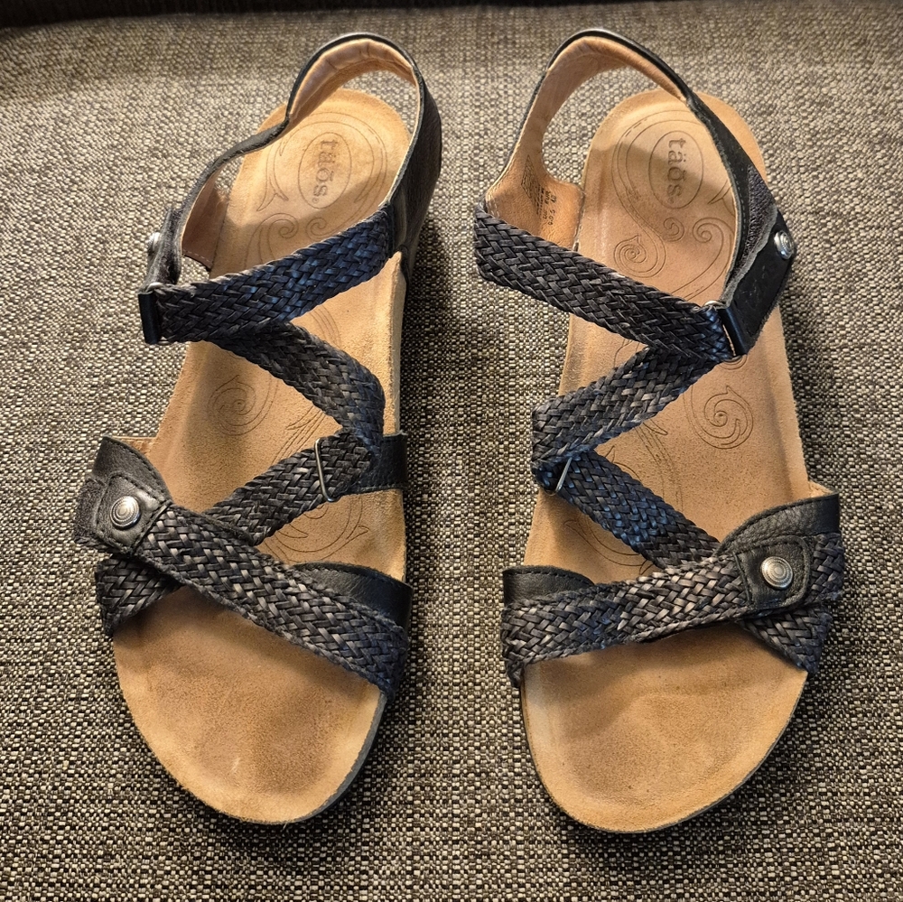 Taos Footwear Black Braided Strappy Sandals - Picture 3 of 11